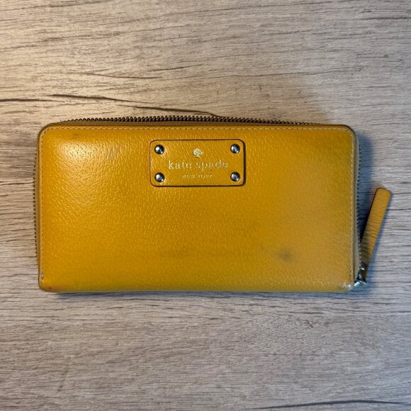 Kate Spade full size leather wallet - Picture 1 of 4